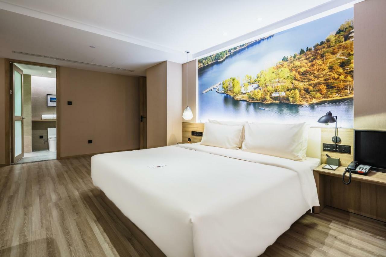 Atour Hotel Jinan Exteriör bild
